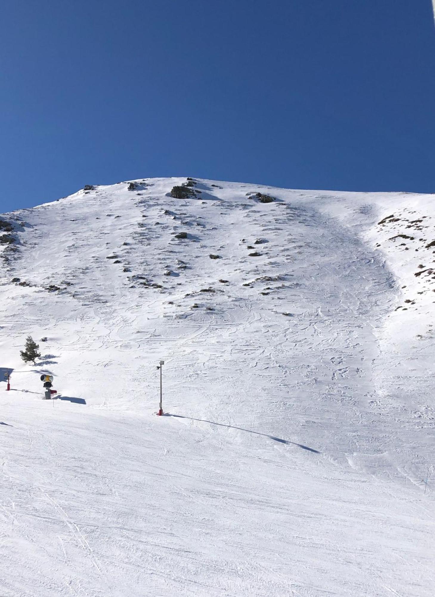 Sierra Nevada, Apartamento abuhardillado parking y wifi Bagian luar foto